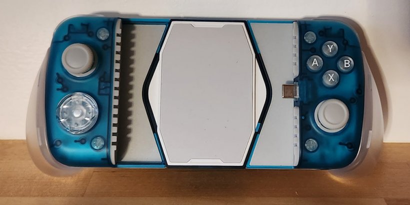 front view of the X3 Pro controller with ergonomic handles attaches