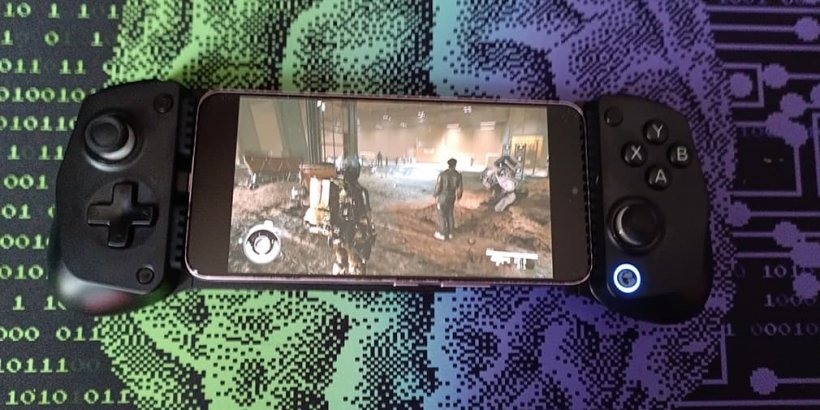 GameSir X5 Lite with Samsung phone connected with Starfield playing over Steam Link