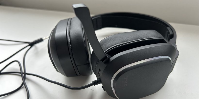 Gioteck TX5+ RGB Gaming Headset with microphone