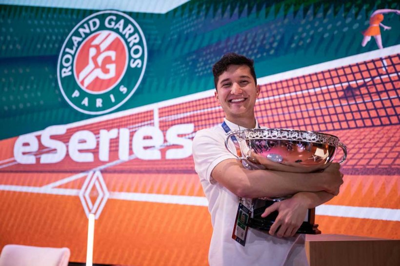 From Mobile to "terre battue" - eSports on the rise, featuring Tennis Clash at Roland Garros
